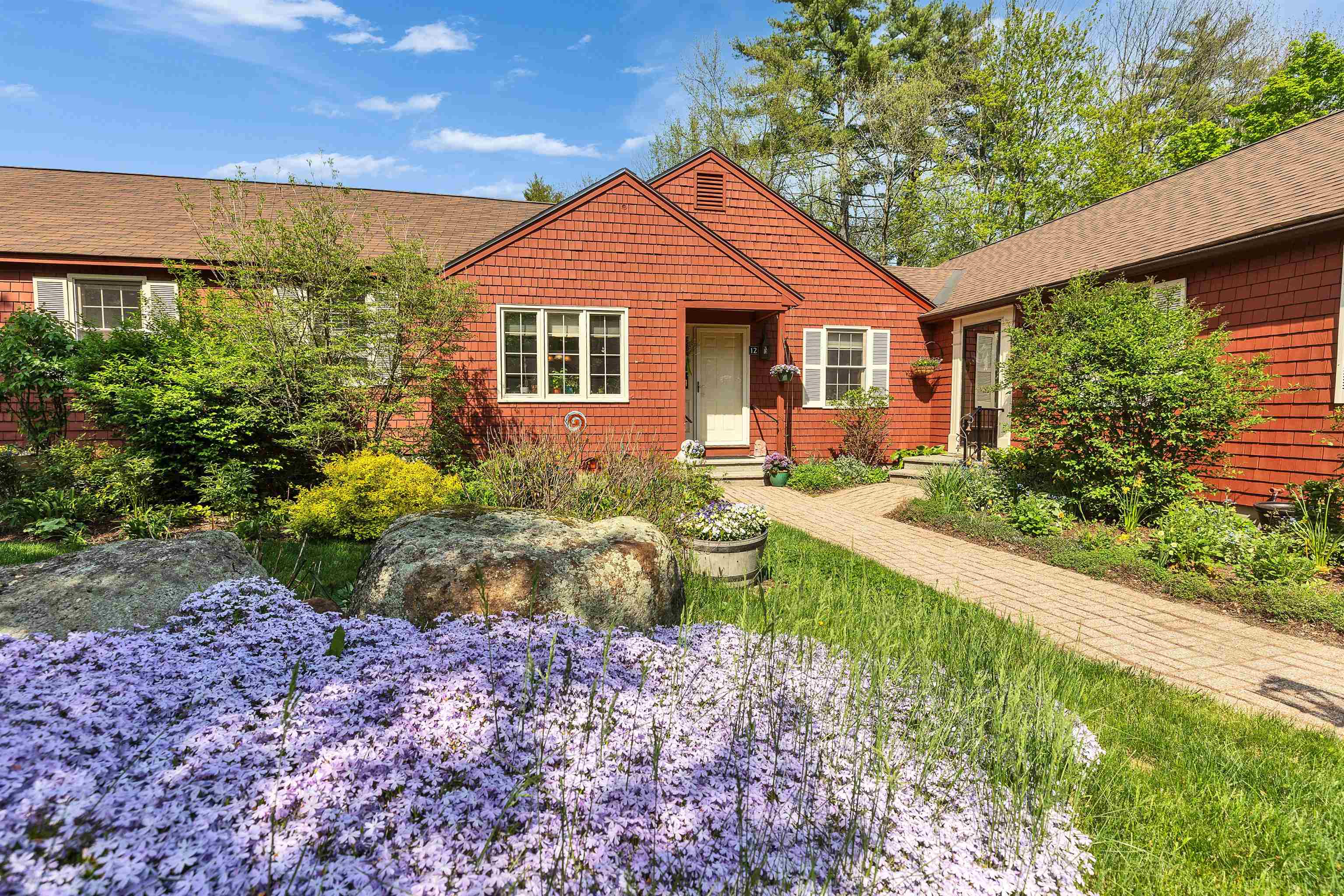 12 Colonial Square Peterborough, NH 03458 - Photo 1 of 60