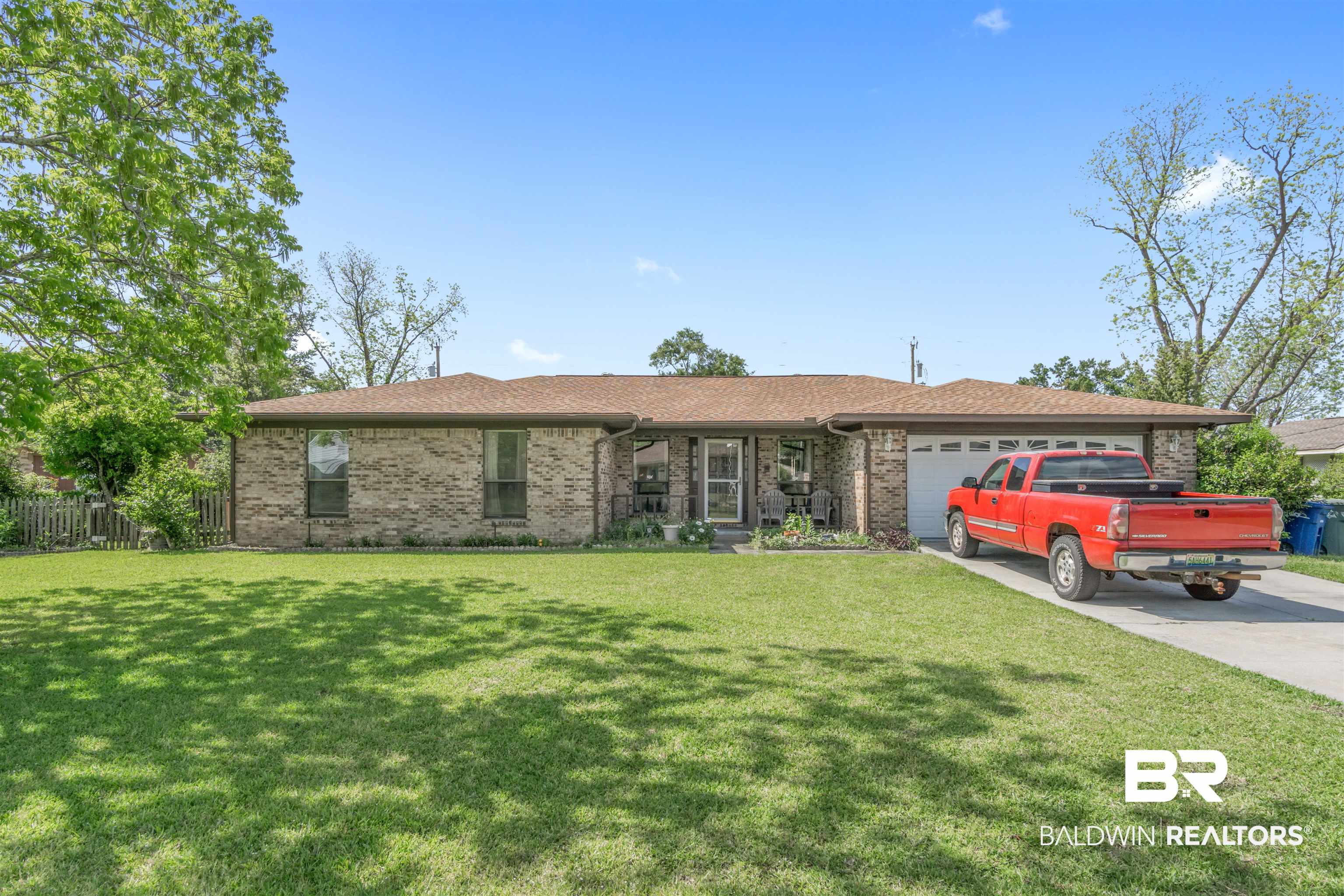 604 East Verbena Avenue Foley, AL 36535 - Photo 3 of 25