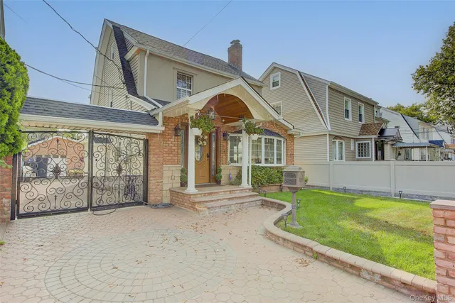 $999,000 | 92-24 218th Street | Queens Village