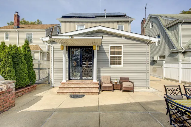 $999,000 | 92-24 218th Street | Queens Village