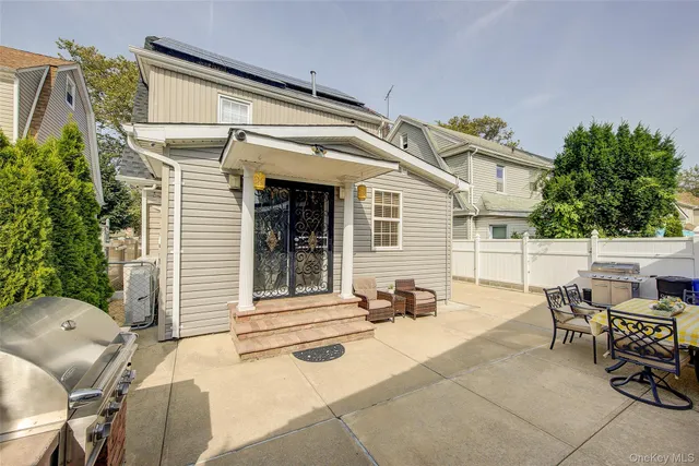 $999,000 | 92-24 218th Street | Queens Village