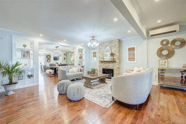 $999,000 | 92-24 218th Street | Queens Village