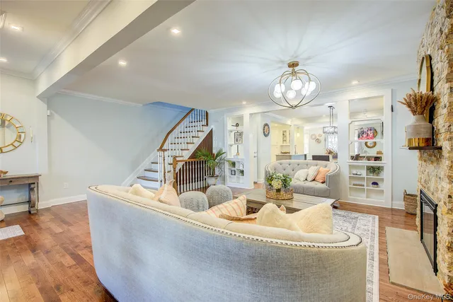 $999,000 | 92-24 218th Street | Queens Village