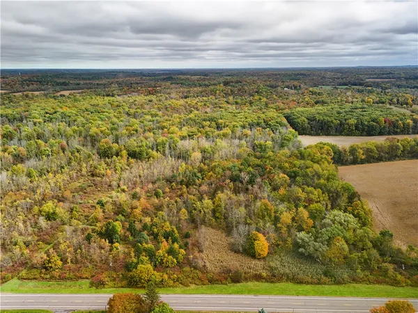 $79,900 | 8096 Highway 104A, Wolcott, NY 13143