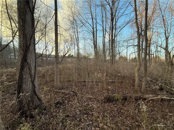 $79,900 | 8096 Highway 104A, Wolcott, NY 13143