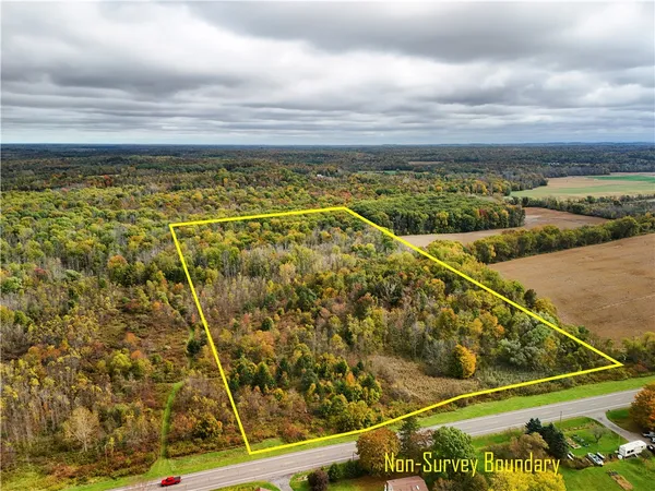 $79,900 | 8096 Highway 104A, Wolcott, NY 13143