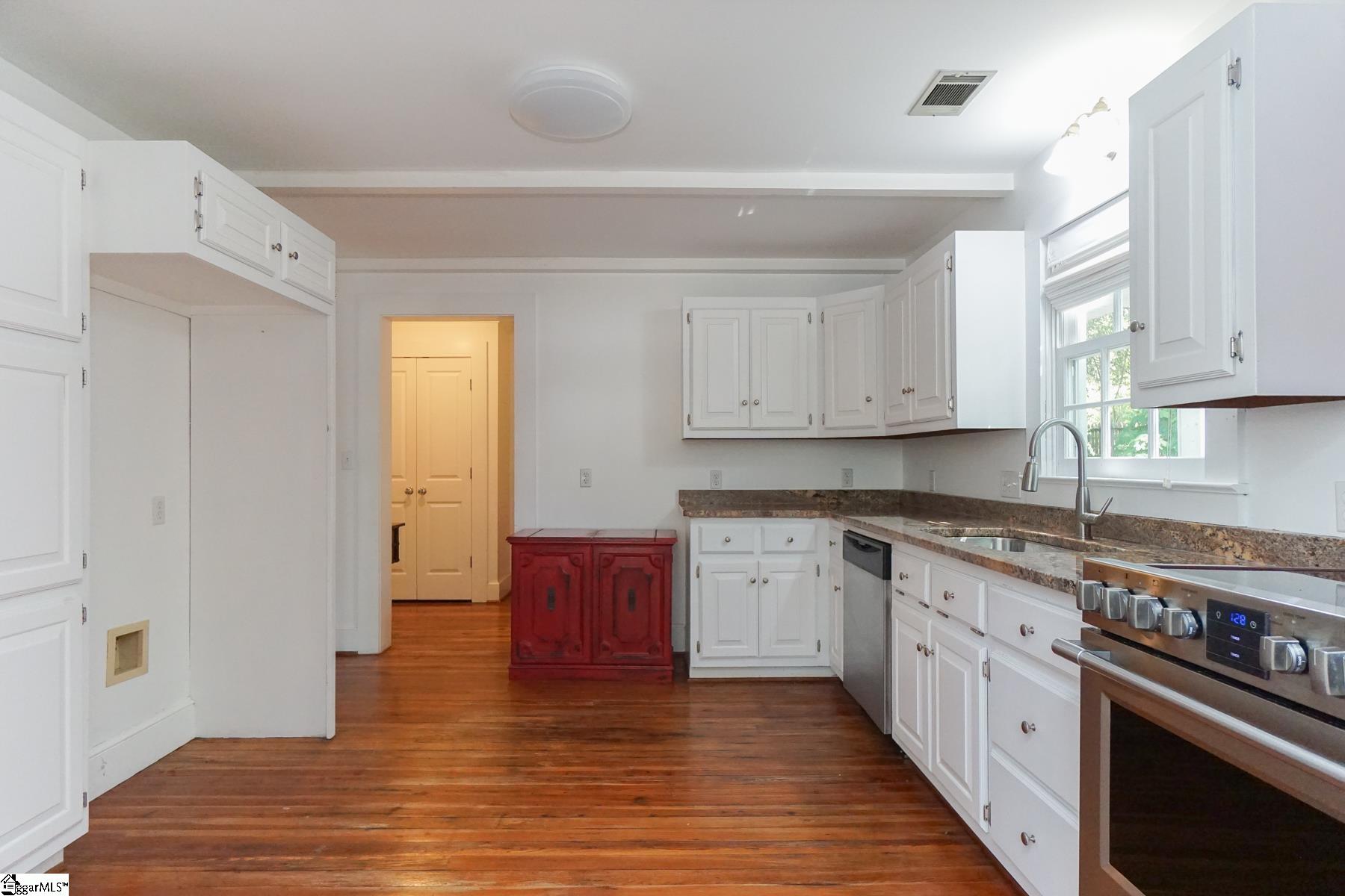 4541 State Park Road Greenville, SC 29609 - Photo 12 of 36 Gallery Image 12