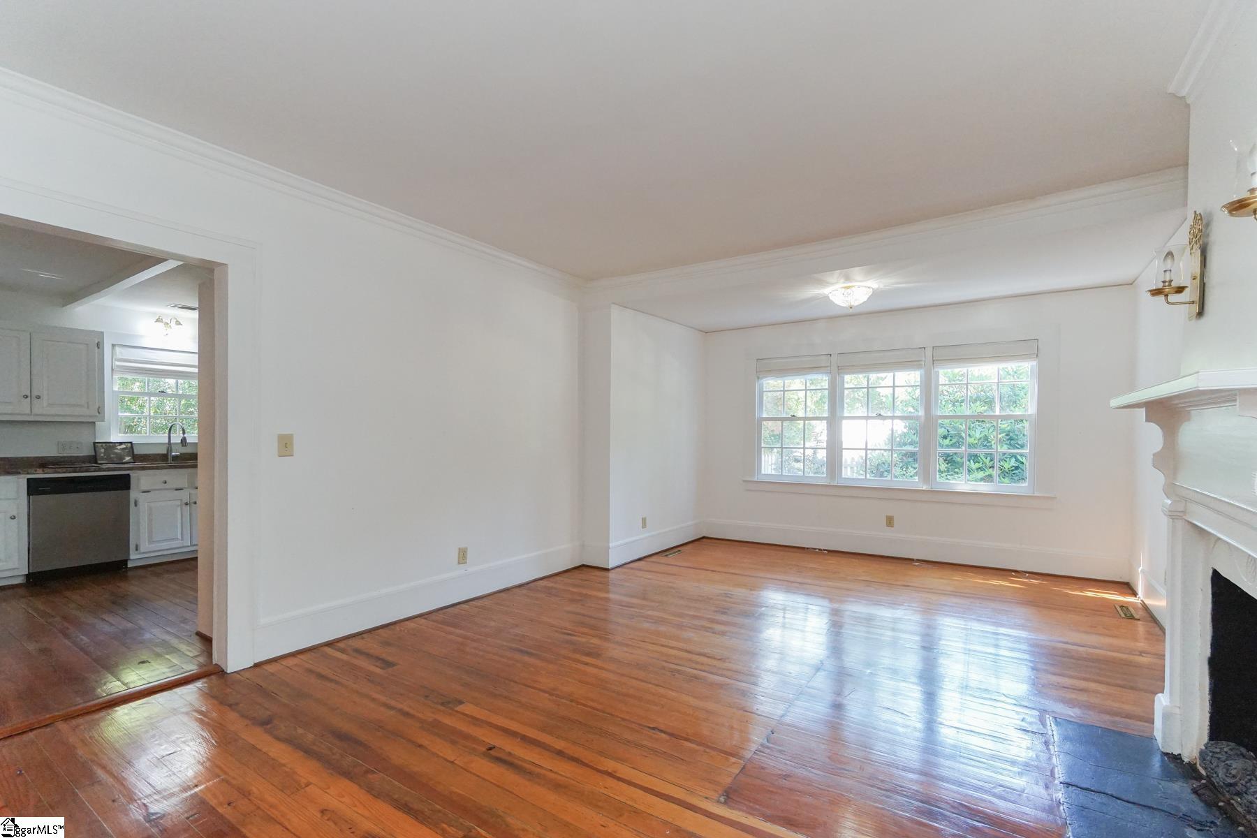 4541 State Park Road Greenville, SC 29609 - Photo 10 of 36 Gallery Image 10