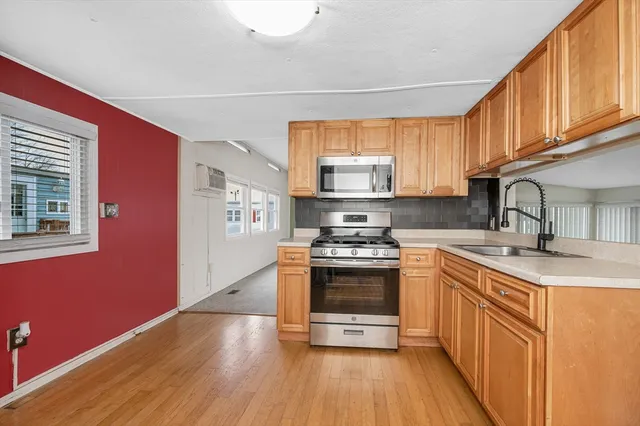 $169,900 | 261 Newbury Street, Unit 33B, Peabody, MA 01960