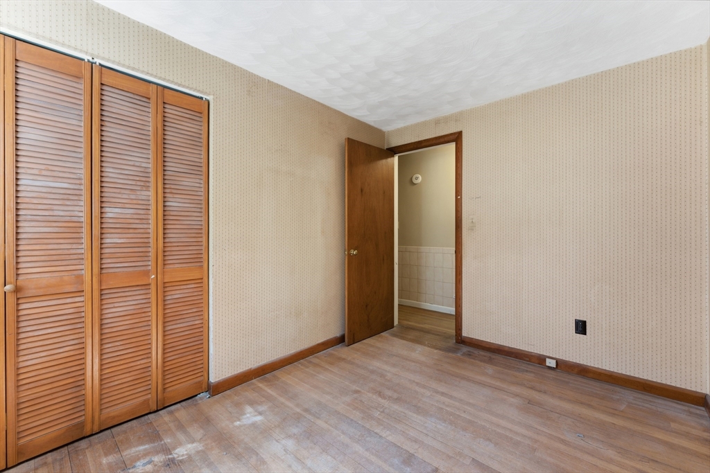 220 West Allen Ridge Road Springfield, MA 01118 - Photo 12 of 42