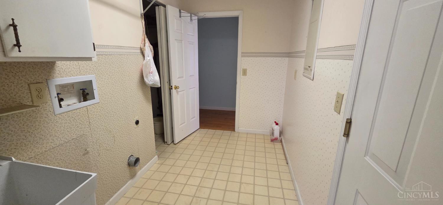 7610 Cheviot Road, Unit 500 Cincinnati, OH 45247 - Photo 16 of 28 Gallery Image 16