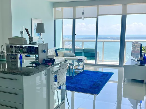 $620,000 | 888 Biscayne Boulevard, Unit 4306, Miami, FL 33132