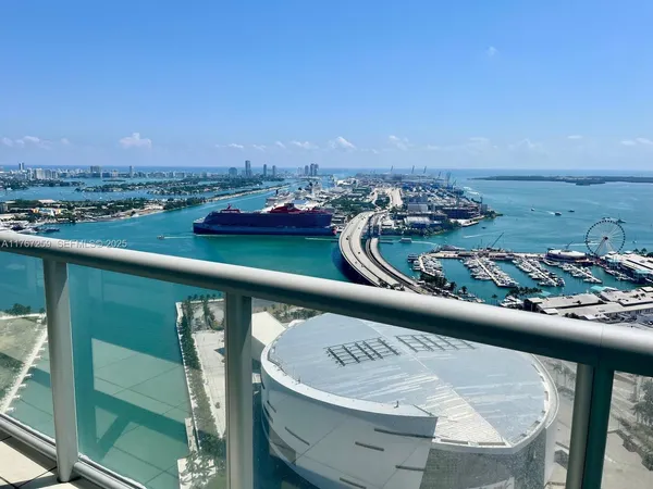 $620,000 | 888 Biscayne Boulevard, Unit 4306, Miami, FL 33132