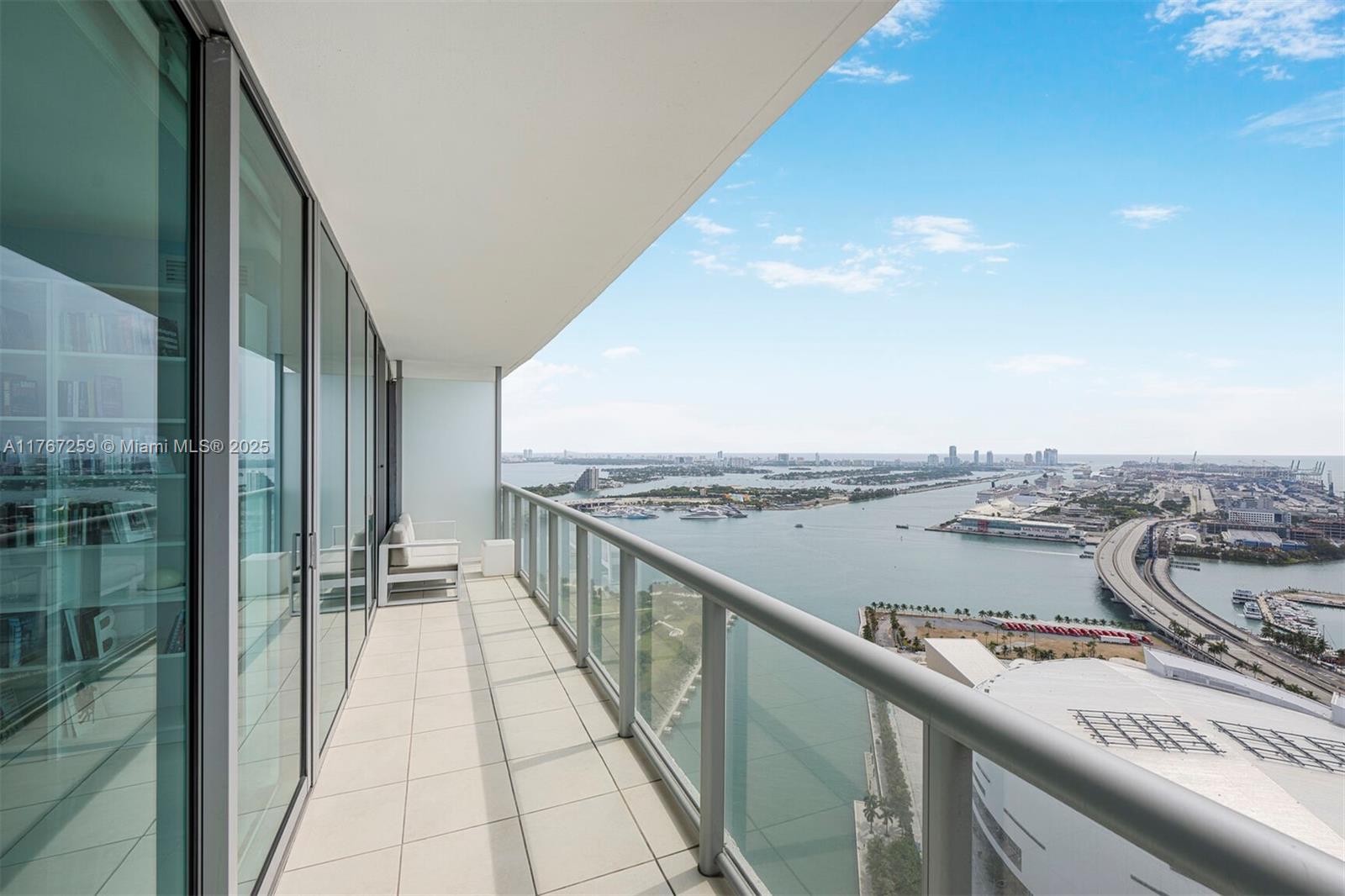 888 Biscayne Boulevard, Unit 4306 Miami, FL 33132 - Photo 50 of 70