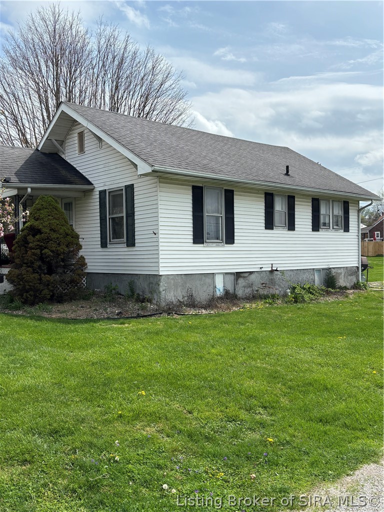 205 Arthur Street Salem, IN 47167 - Photo 6 of 27