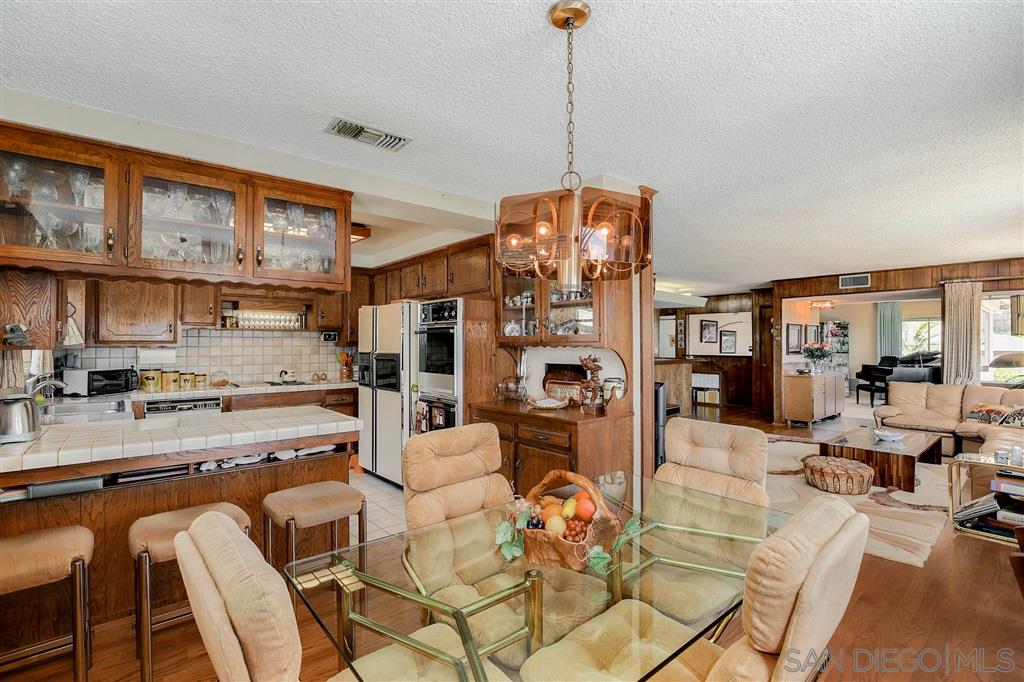 836 Mason Road Vista, CA 92084 - Photo 6 of 25