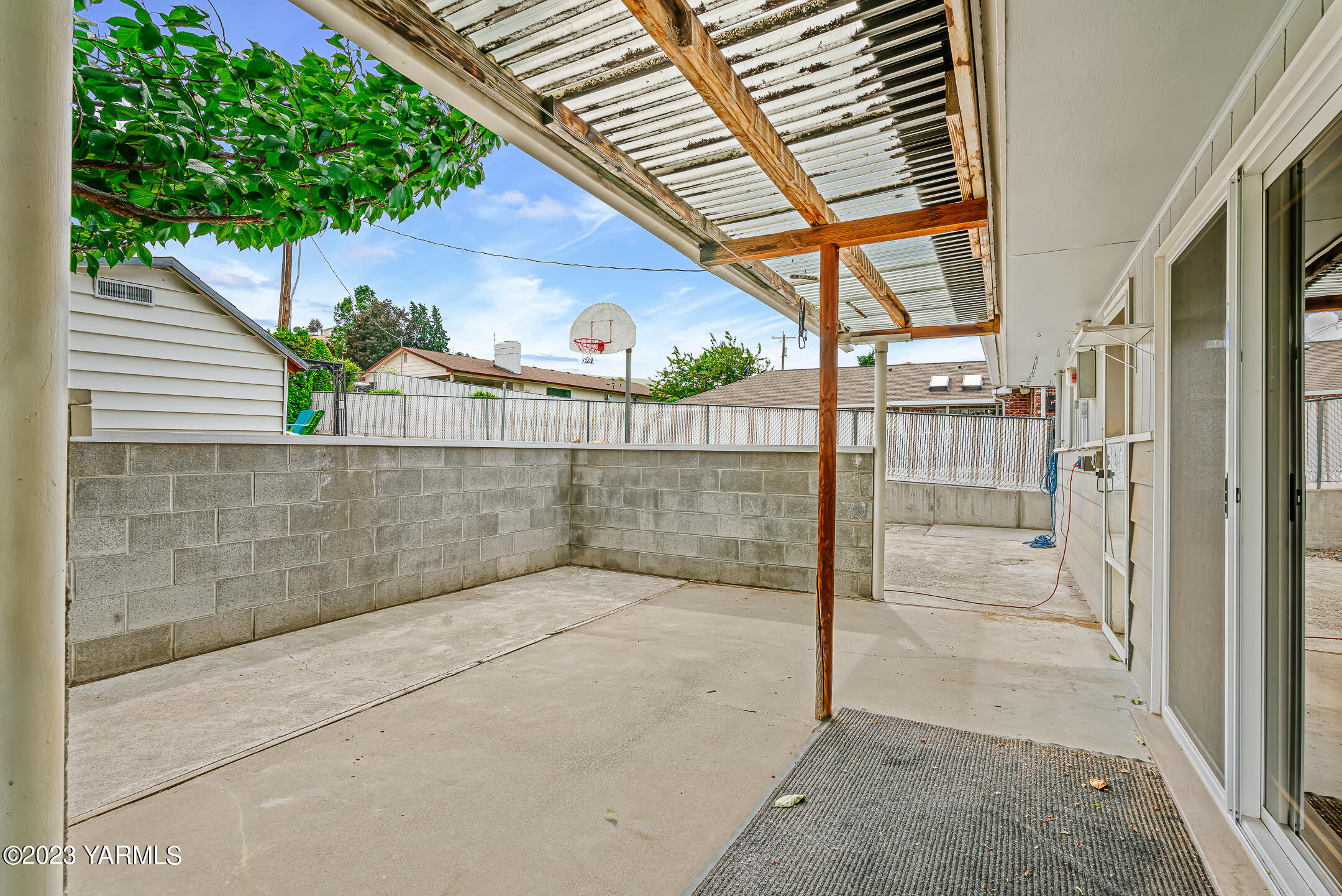 608 Meadowbrook Road Yakima, WA 98903 - Photo 26 of 31 a view of outdoor space