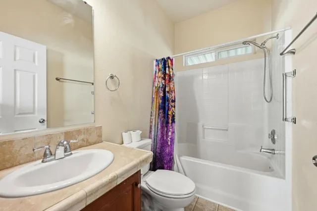 $3,225 | 2700 East Valley Parkway, Unit SPACE 52, Escondido, CA 92027