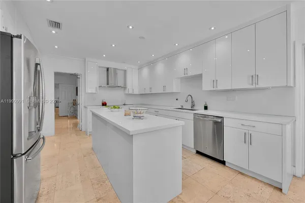 $24,000 | 6200 Granada Boulevard, Coral Gables, FL 33146