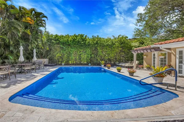 $24,000 | 6200 Granada Boulevard, Coral Gables, FL 33146