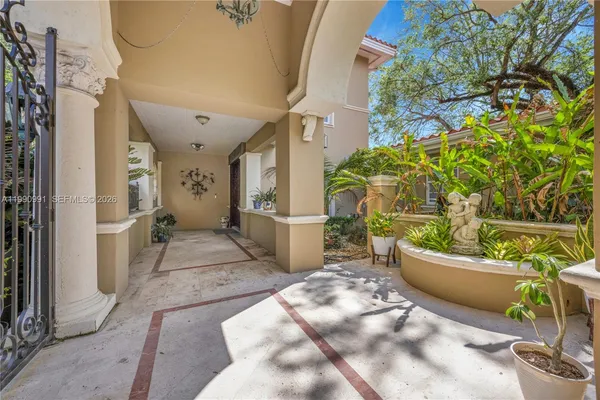 $24,000 | 6200 Granada Boulevard, Coral Gables, FL 33146