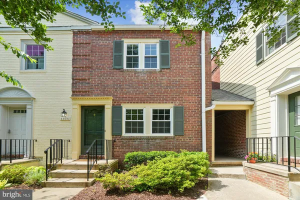 $3,700 | 4934 Bradley Boulevard, Unit 244, Chevy Chase, MD 20815