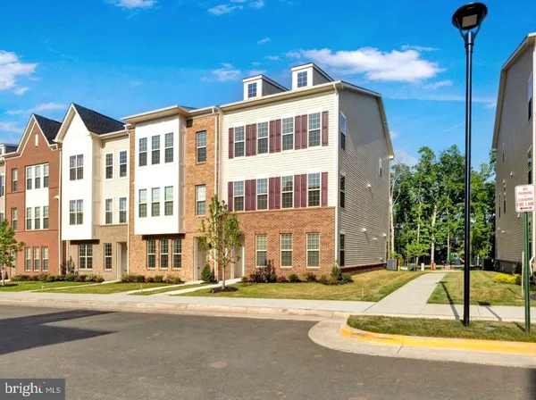 $3,900 | 1627 Field Sparrow Terrace Northeast, Leesburg, VA 20176