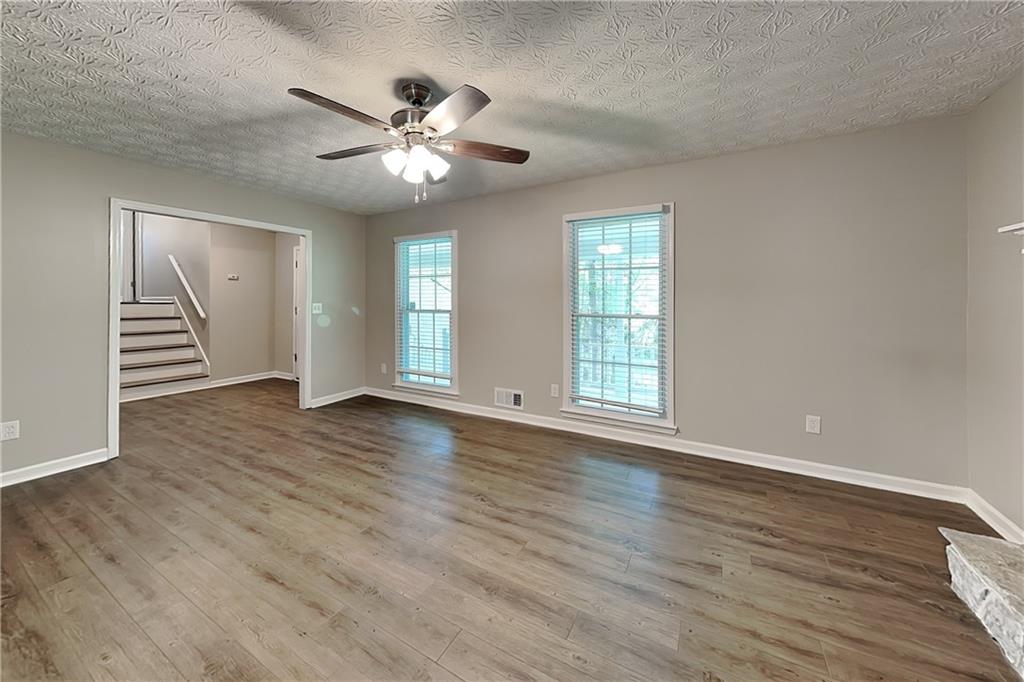 211 Powder Mill Drive Dallas, GA 30157 - Photo 3 of 20