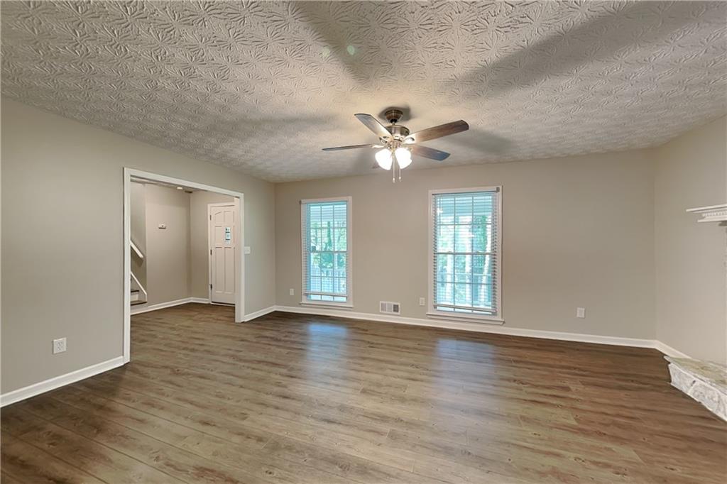 211 Powder Mill Drive Dallas, GA 30157 - Photo 4 of 20