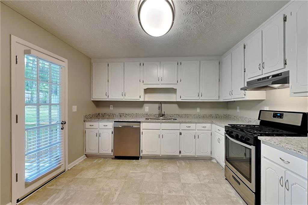 211 Powder Mill Drive Dallas, GA 30157 - Photo 7 of 20