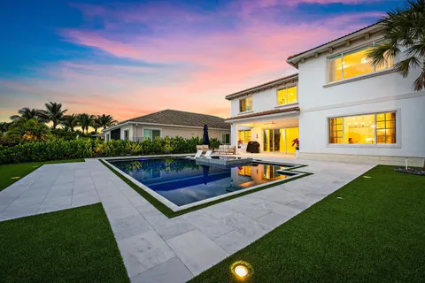 $1,895,000 | 12115 Waterstone Circle, Palm Beach Gardens, FL 33412