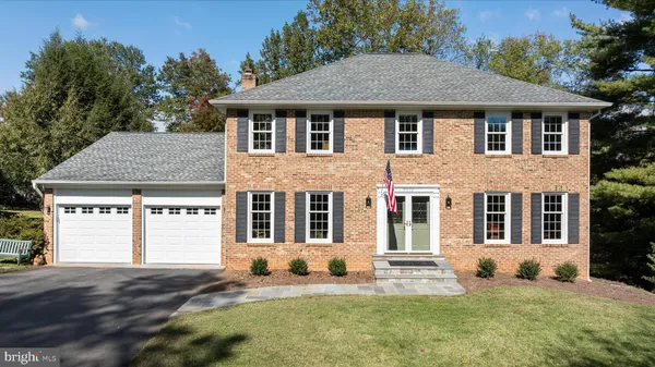 $1,500,000 | 9910 Chase Hill Court, Vienna, VA 22182