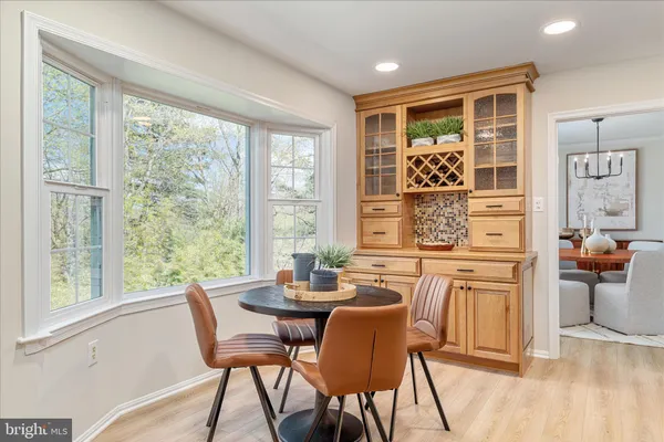 $1,500,000 | 9910 Chase Hill Court, Vienna, VA 22182