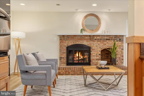 $1,500,000 | 9910 Chase Hill Court, Vienna, VA 22182