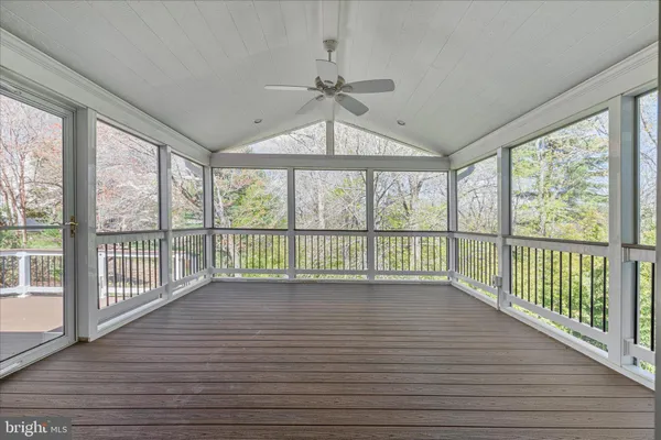 $1,500,000 | 9910 Chase Hill Court, Vienna, VA 22182