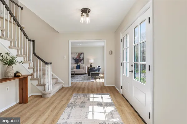 $1,500,000 | 9910 Chase Hill Court, Vienna, VA 22182