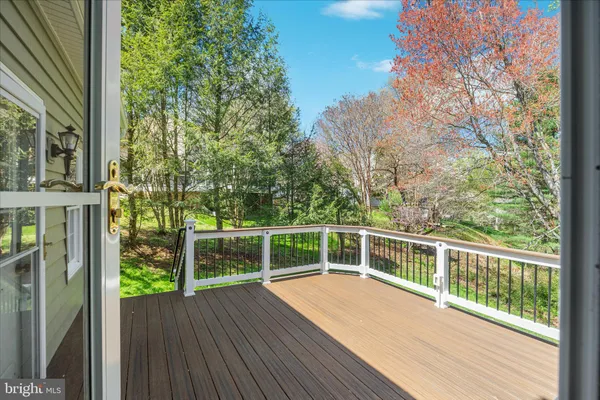 $1,500,000 | 9910 Chase Hill Court, Vienna, VA 22182