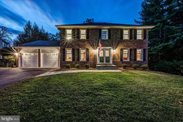 $1,500,000 | 9910 Chase Hill Court, Vienna, VA 22182