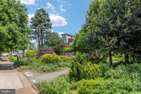 $1,500,000 | 9910 Chase Hill Court, Vienna, VA 22182