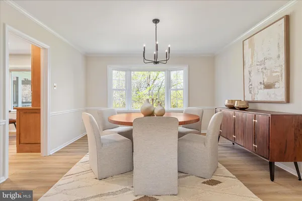 $1,500,000 | 9910 Chase Hill Court, Vienna, VA 22182