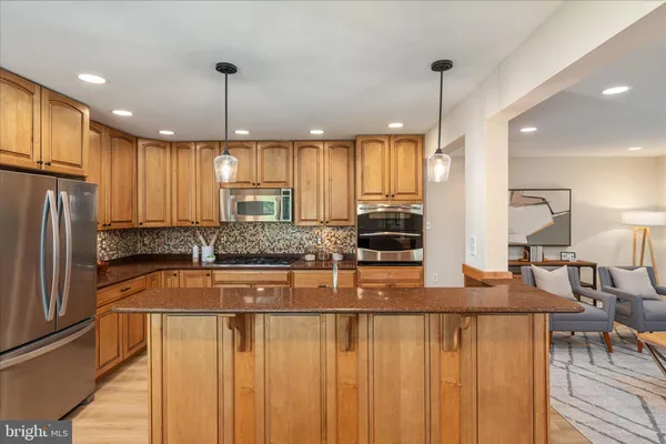 $1,500,000 | 9910 Chase Hill Court, Vienna, VA 22182
