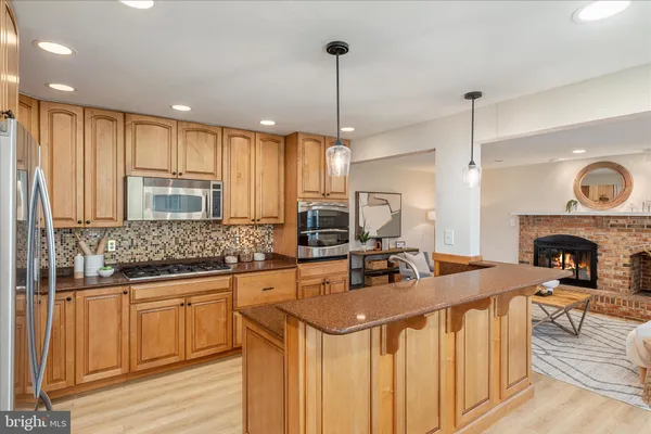 $1,500,000 | 9910 Chase Hill Court, Vienna, VA 22182