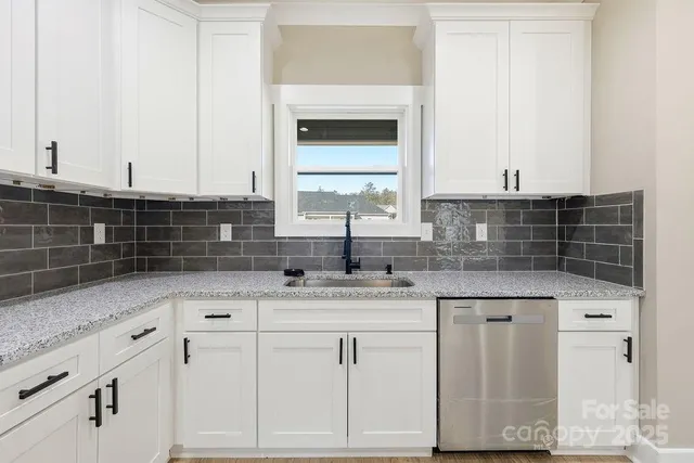 $549,995 | 79 Crystal Mountain Drive, Hendersonville, NC 28739