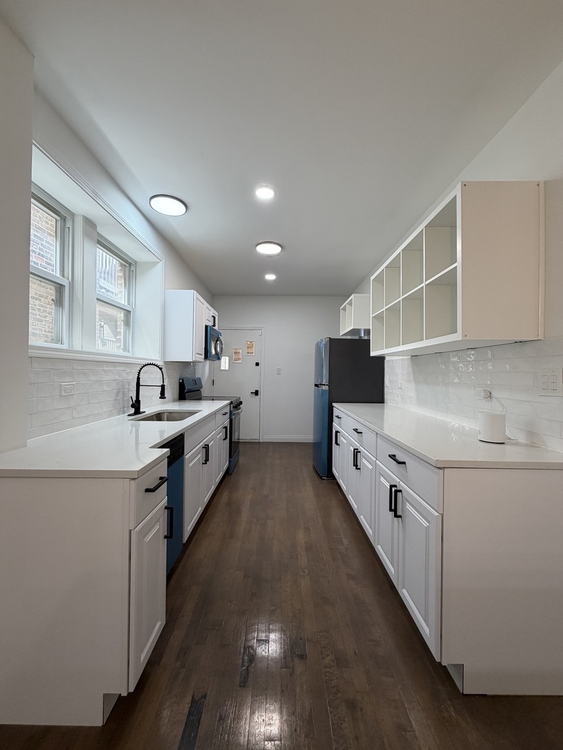 8040 South Rhodes Avenue, Unit 1 Chicago, IL 60619 - Photo 6 of 13