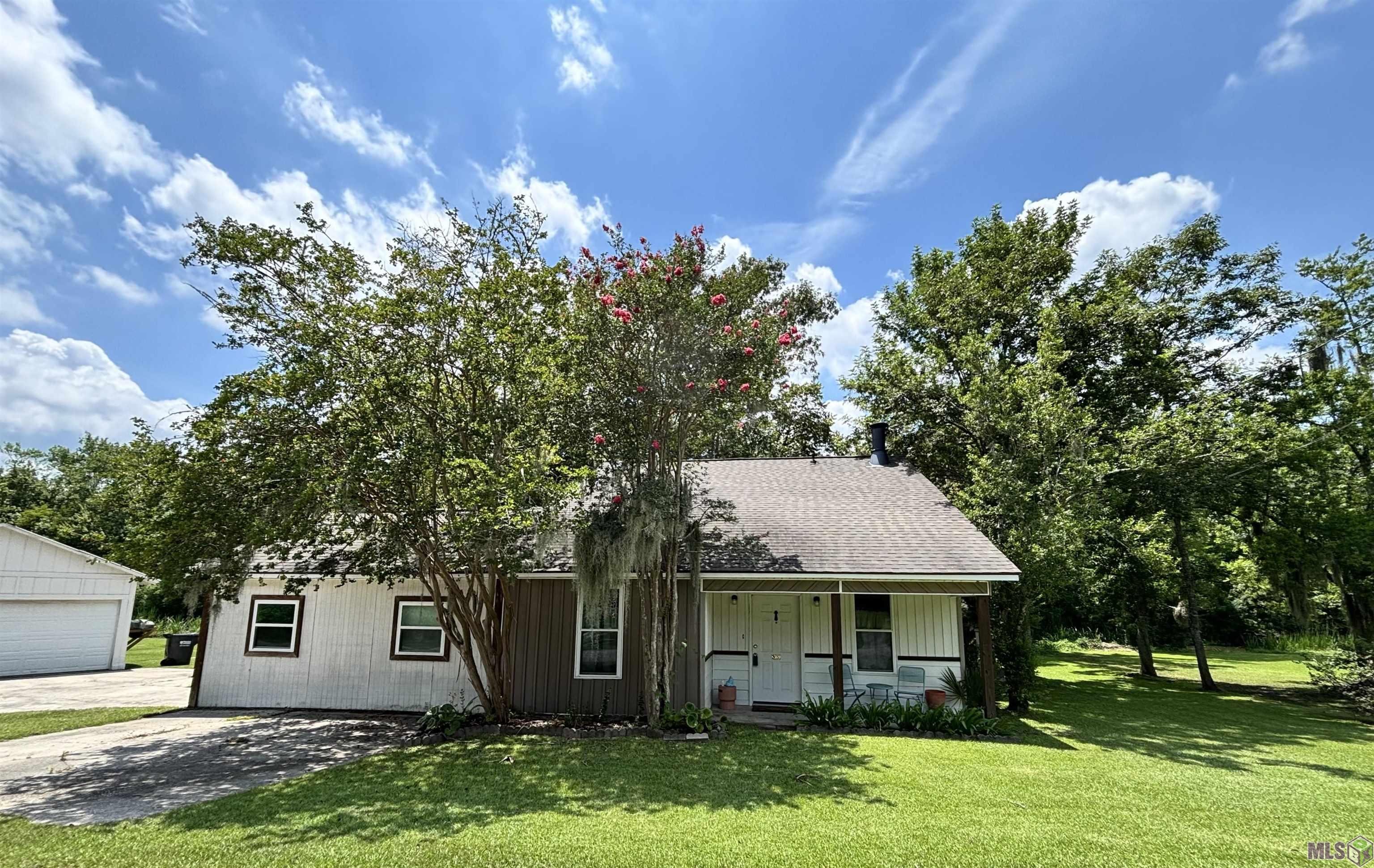 8369 Phillips Road St. Amant, LA 70774 - Photo 1 of 18