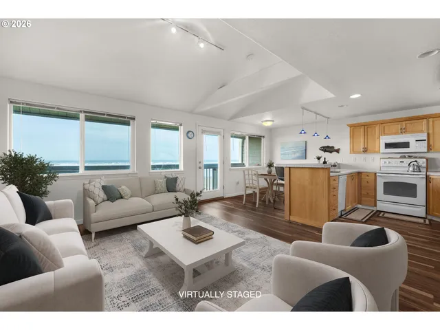 $439,000 | 137 South Pacific Street, Unit 16, Rockaway Beach, OR 97136