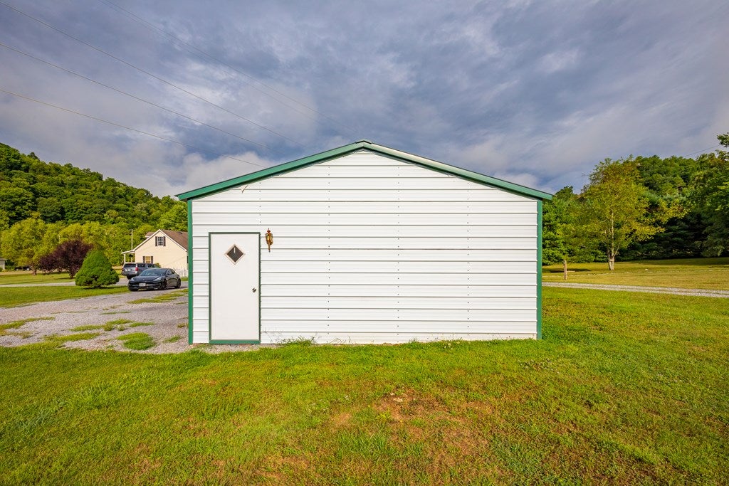 11439 Grapefield Road Bastian, VA 24314 - Photo 57 of 63 Gallery Image 57
