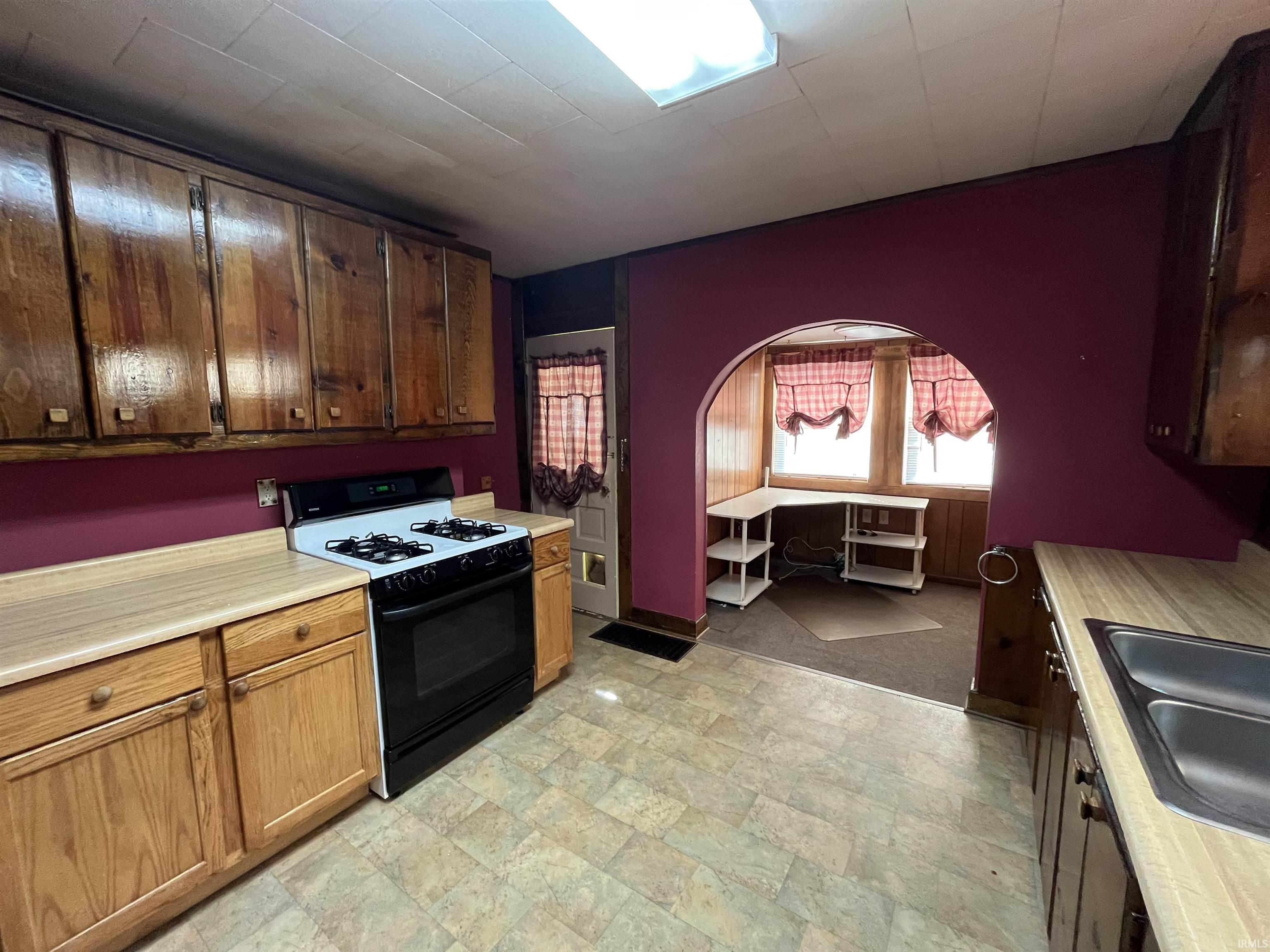 183 West 3rd Street Peru, IN 46970 - Photo 12 of 20