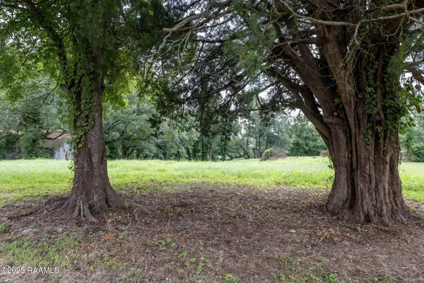 $224,700 | 4013 Woodlawn Road, Maurice, LA 70555