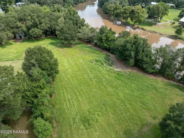 $224,700 | 4013 Woodlawn Road, Maurice, LA 70555